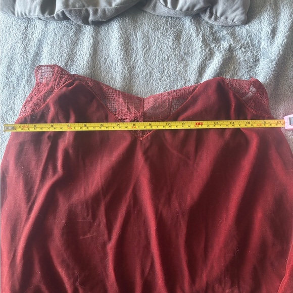 American Threads Burgundy Lace Camisole - Picture 4 of 4